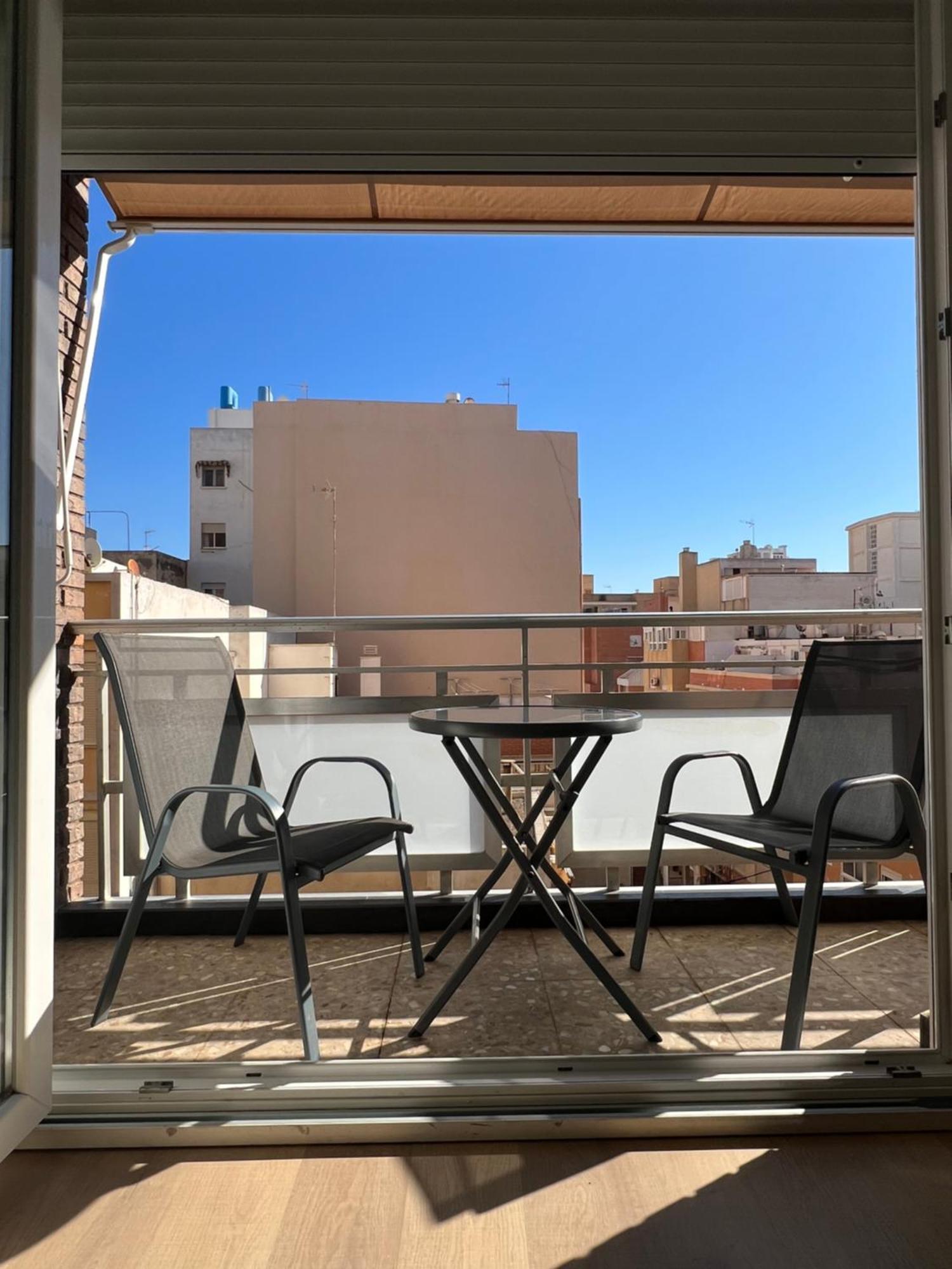 Playa Calle California, Parking Almeria Ngoại thất bức ảnh